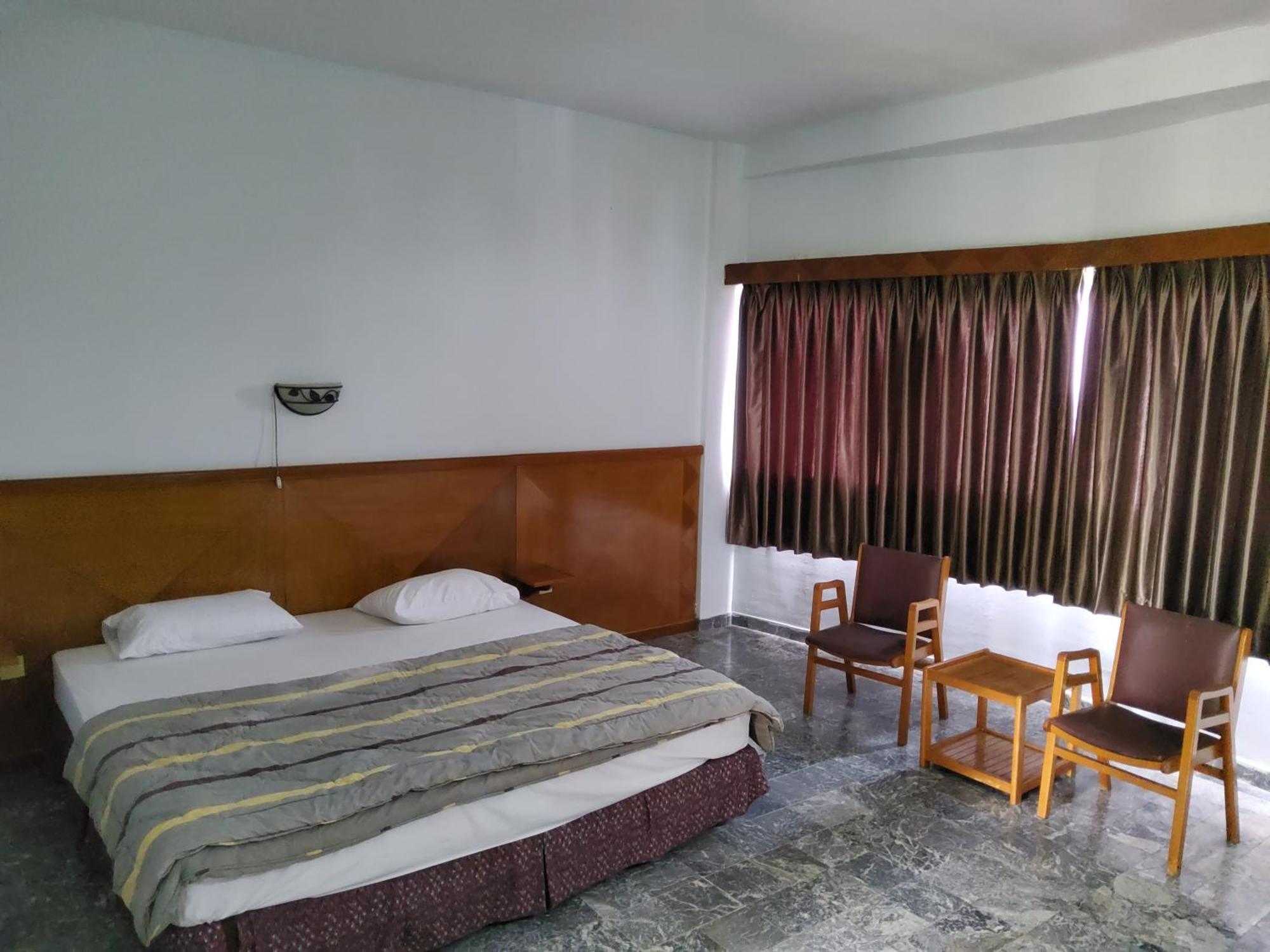 Hotel Kumala Samudra Cikakak Eksteriør billede