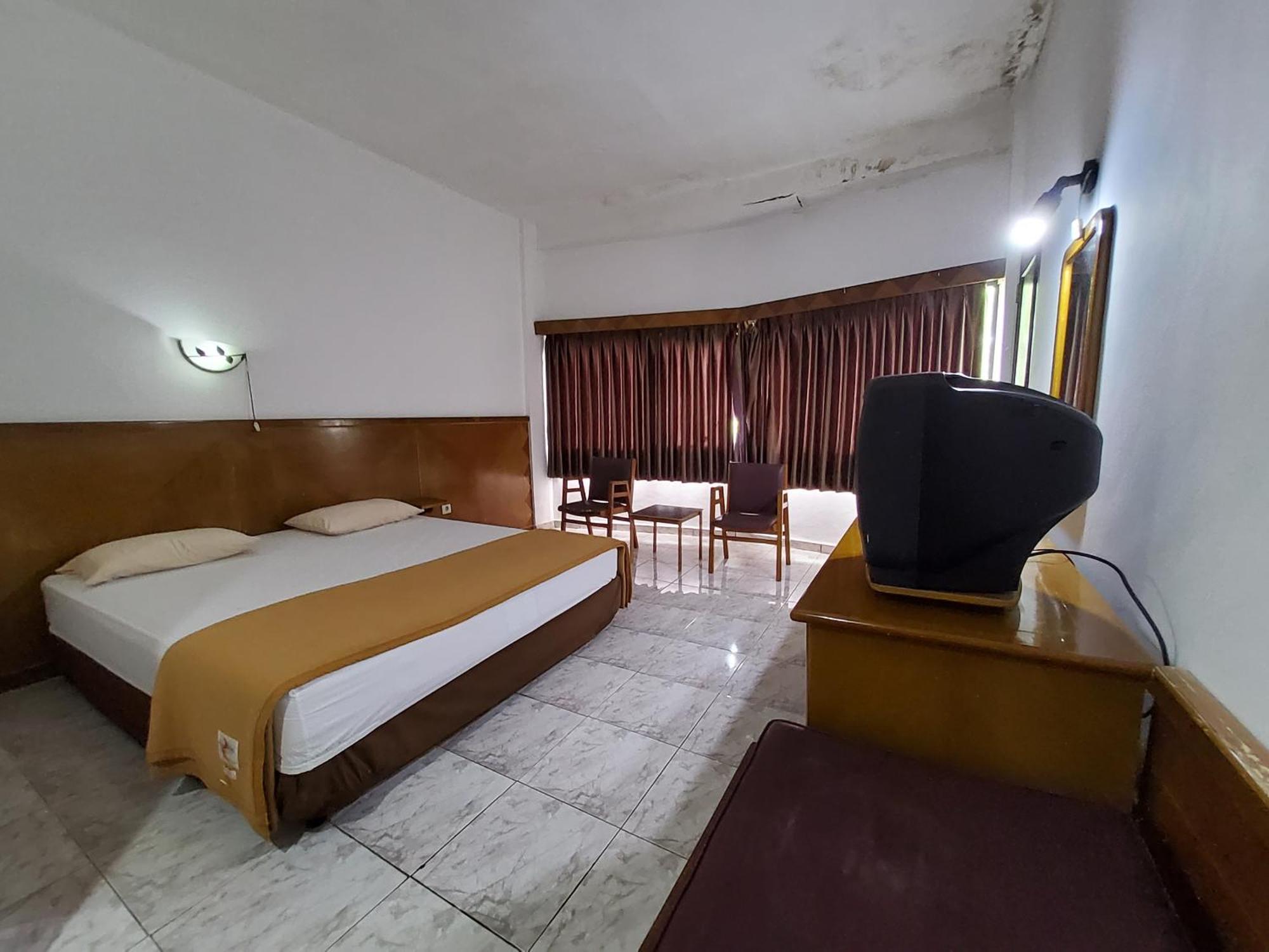 Hotel Kumala Samudra Cikakak Eksteriør billede